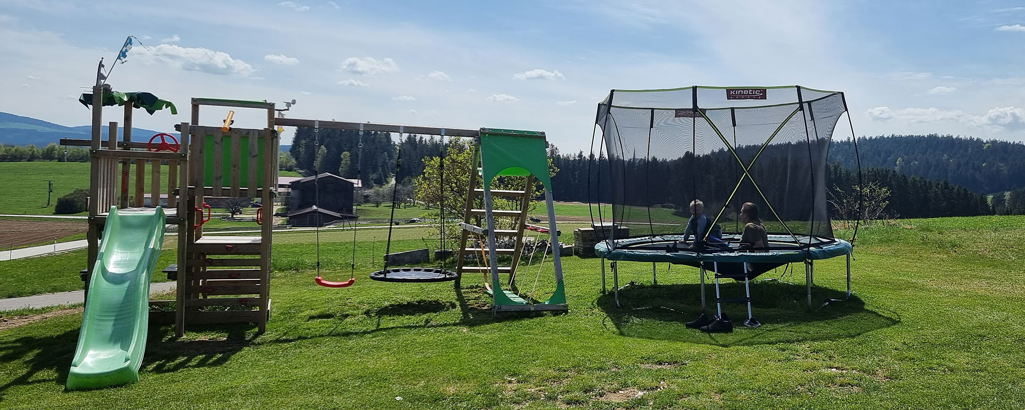 großer Spielplatz - Fewo in Wegscheid